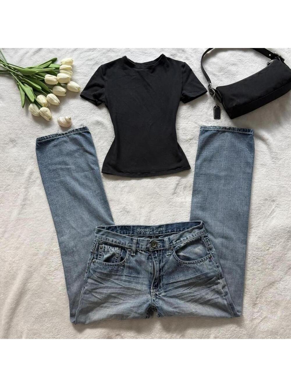 mid rise blue relaxed denim jeans